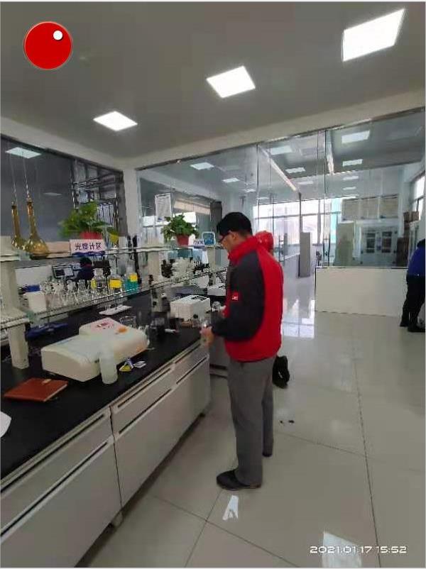 化学专家进行污水实验，攻克行业难题是广西金科使命！！！